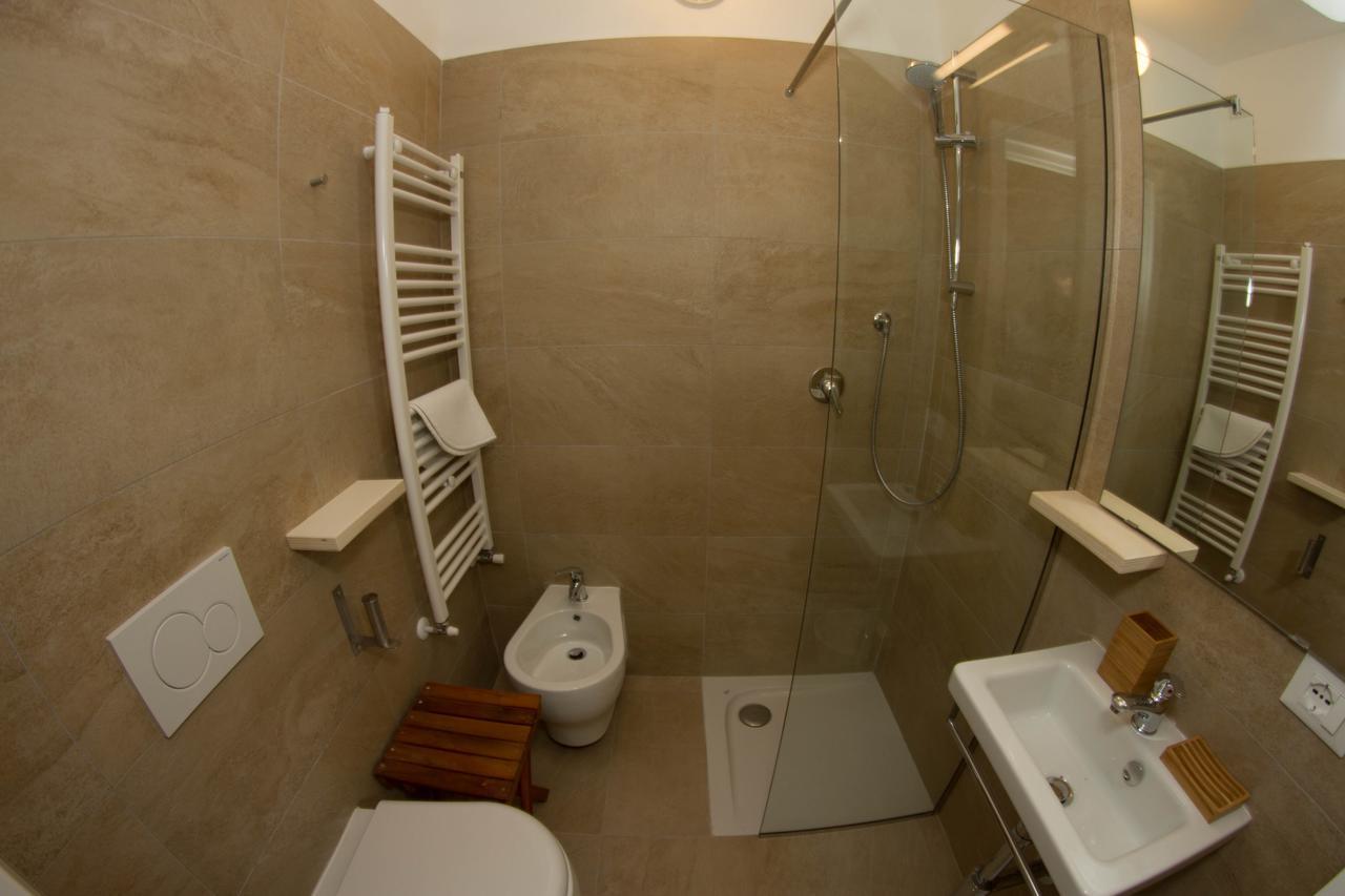 Residence Villa Ombrosa Споторно Екстериор снимка
