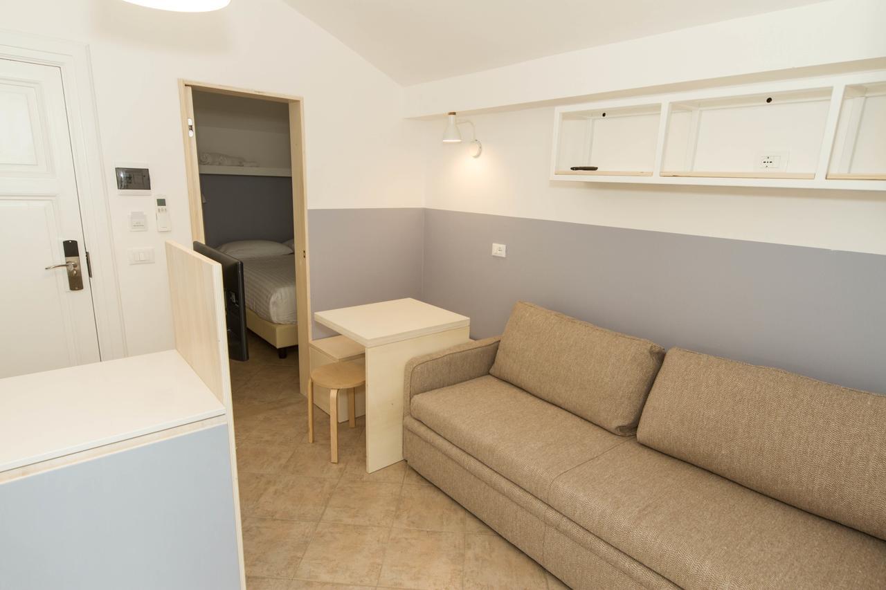 Residence Villa Ombrosa Споторно Екстериор снимка