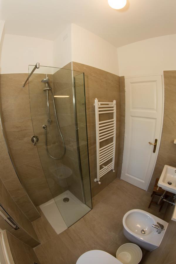 Residence Villa Ombrosa Споторно Екстериор снимка