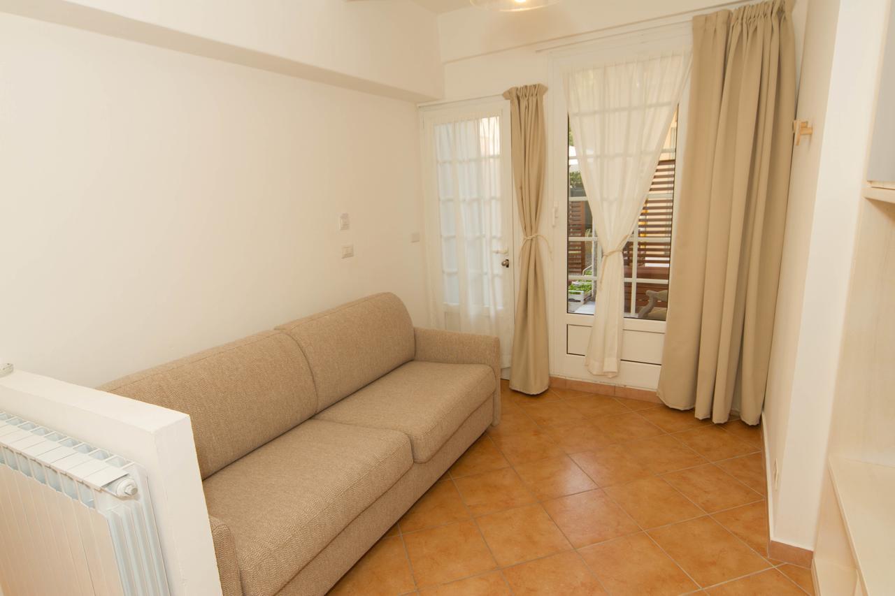 Residence Villa Ombrosa Споторно Екстериор снимка